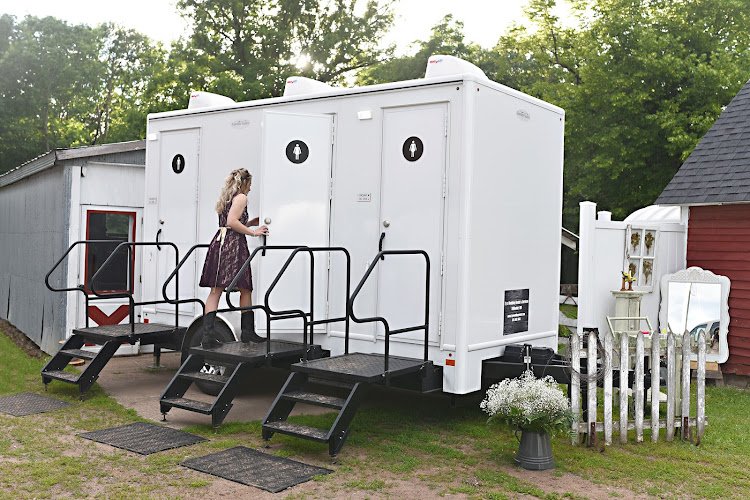 Ty's Wedding Rental and Services LLC